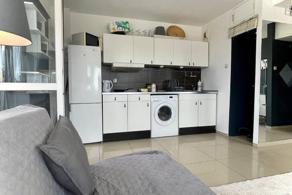 Sawa Apartment 2Xmetro Wifi 500 Mbs 50'Tv Netflix Hbo Appletv+ Варшава Экстерьер фото