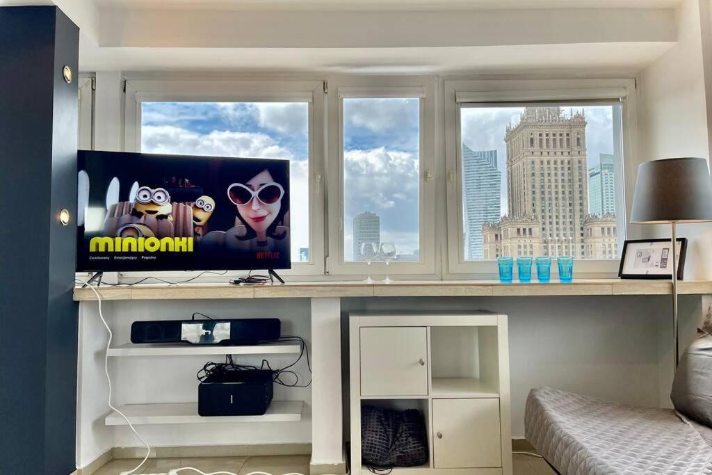 Sawa Apartment 2Xmetro Wifi 500 Mbs 50'Tv Netflix Hbo Appletv+ Варшава Экстерьер фото