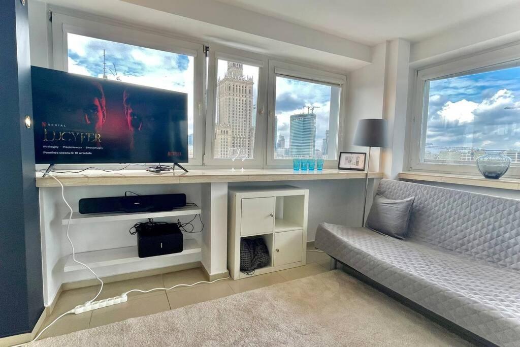 Sawa Apartment 2Xmetro Wifi 500 Mbs 50'Tv Netflix Hbo Appletv+ Варшава Экстерьер фото