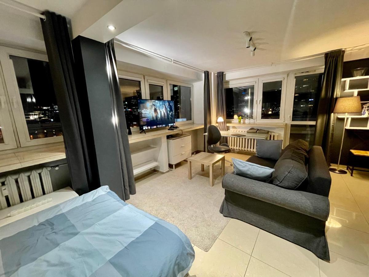 Sawa Apartment 2Xmetro Wifi 500 Mbs 50'Tv Netflix Hbo Appletv+ Варшава Экстерьер фото